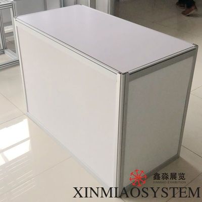 Customizable Weight Capacity Display Showcase in Wood/Metal for Your Requirements